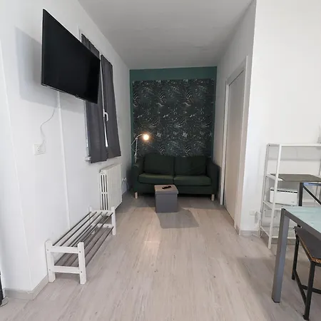 아파트 Con Terrazzo